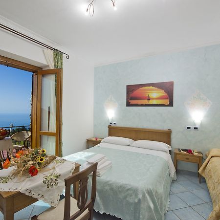 Agriturismo Mare E Monti 호텔 아제롤라 외부 사진