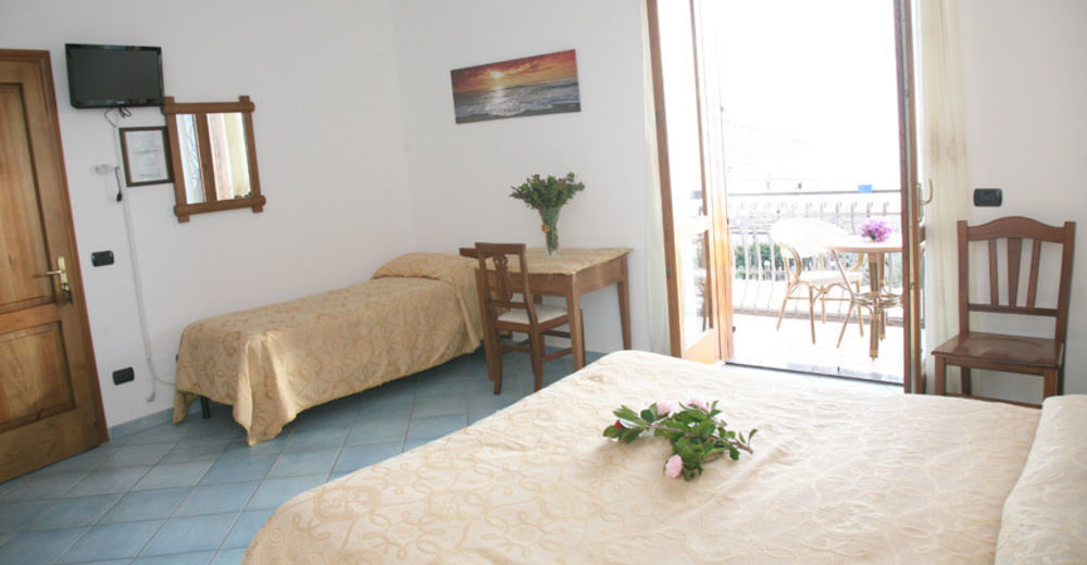 Agriturismo Mare E Monti 호텔 아제롤라 외부 사진