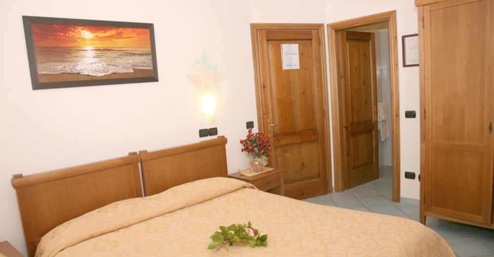 Agriturismo Mare E Monti 호텔 아제롤라 외부 사진