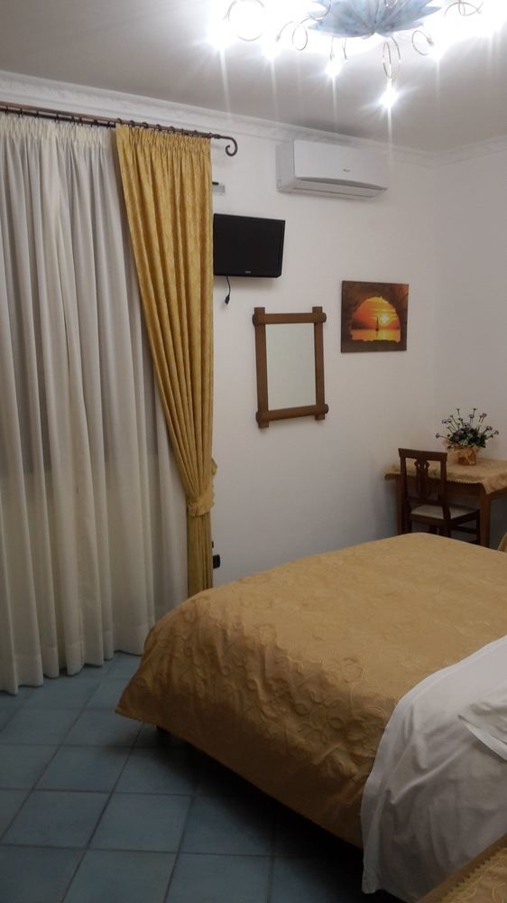 Agriturismo Mare E Monti 호텔 아제롤라 외부 사진